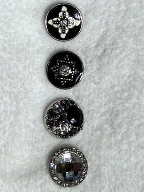 NWOT Snap Button Charm Bundle (4 Large Snaps)